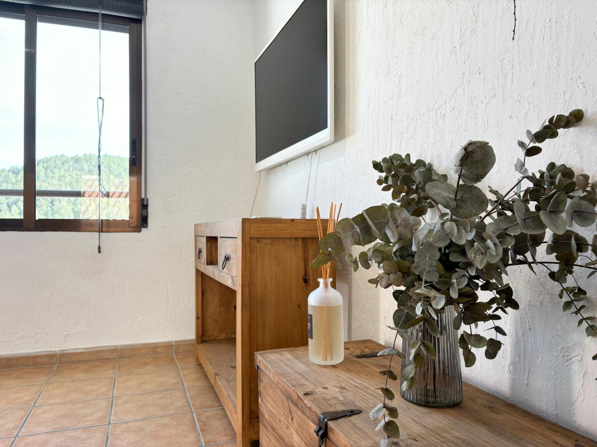 Remote Work In Spanish Mediterranean Countryside Vall de Almonacid Exterior foto